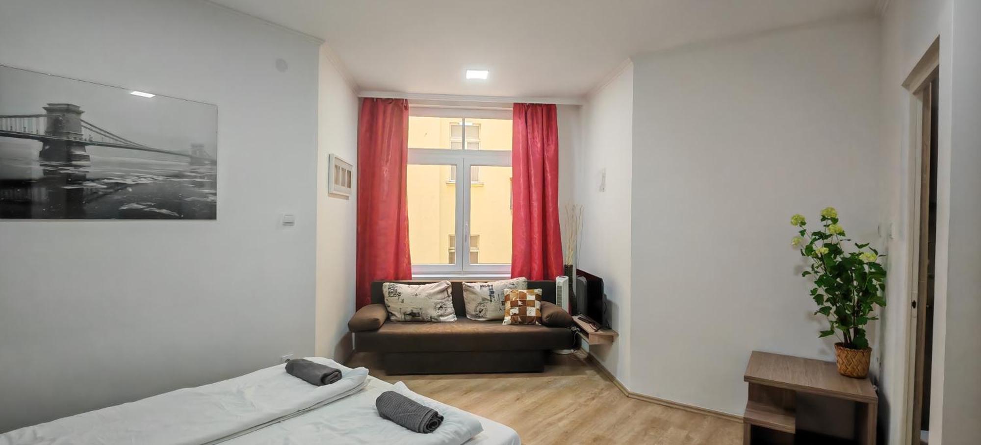 Seasons Design Rooms Budapest Luaran gambar